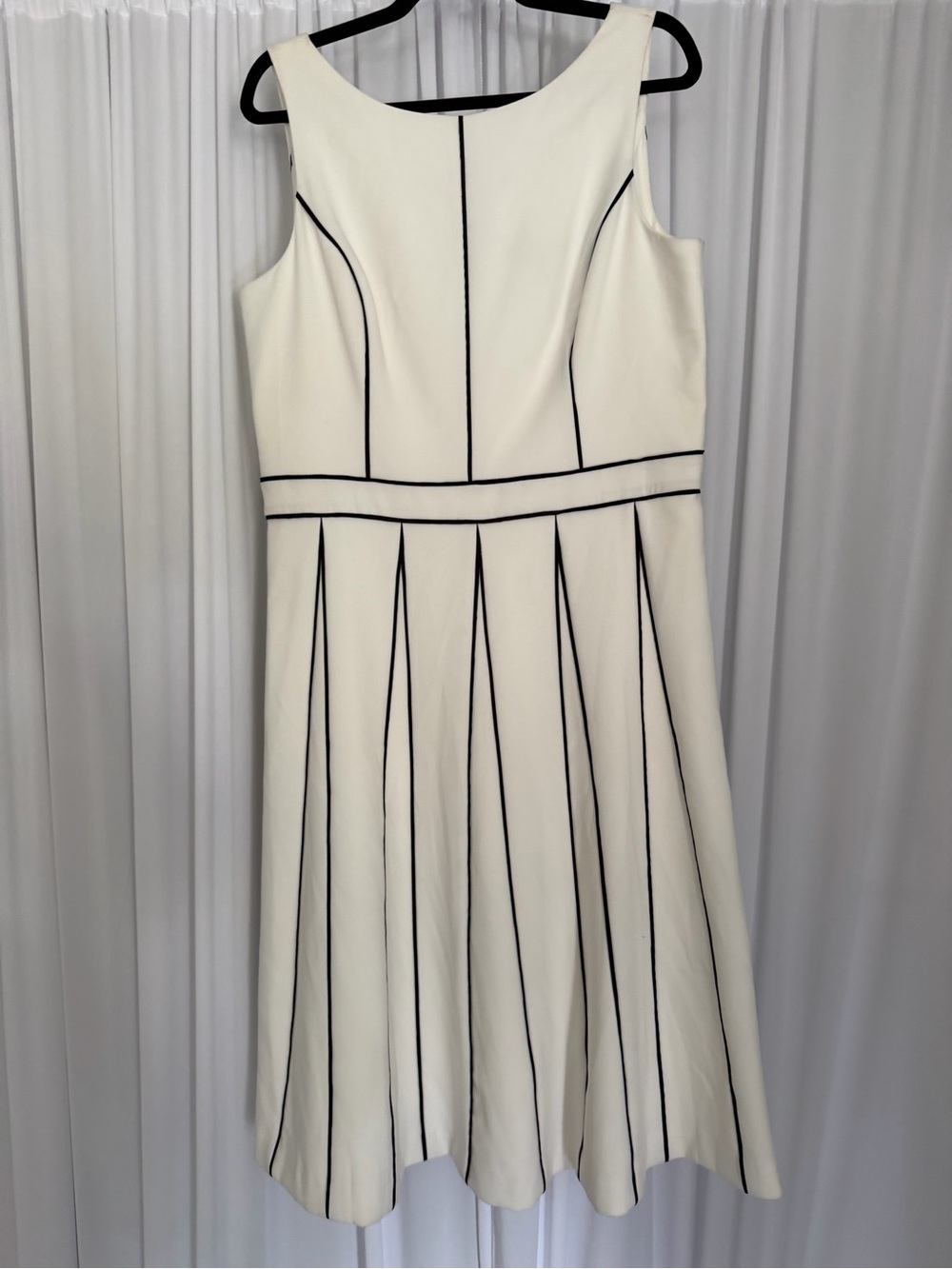 White House Black Market White Midi Dress with Black Piping - Picture 4 of 16